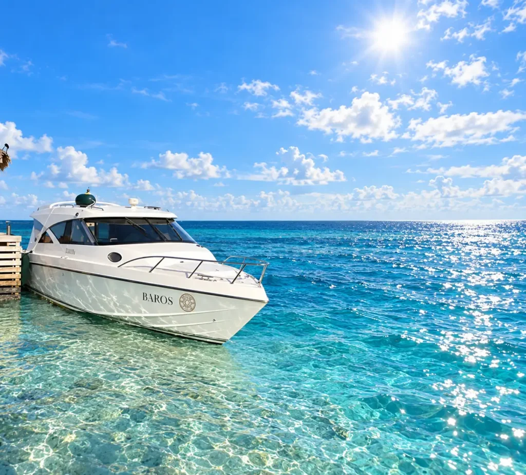 A resort speedboat arriving at the Baros Maldives jetty